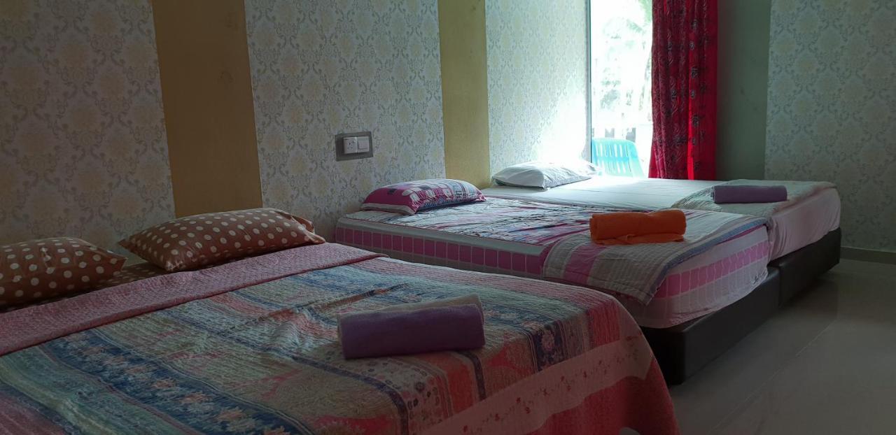 Tioman Santai Resort Kampong Juara Ngoại thất bức ảnh